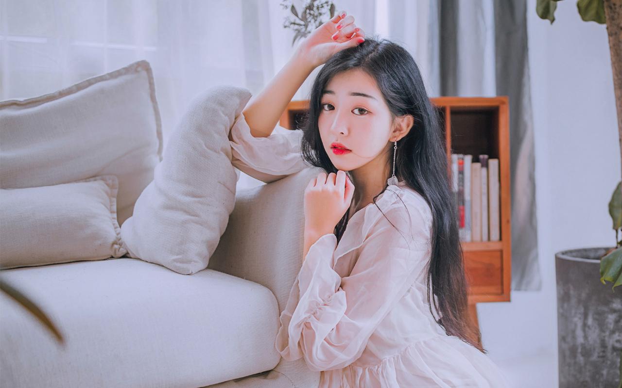 黄仁勋建议年轻人：必须尽快学会正确使用AI